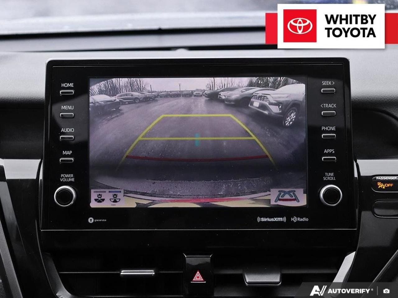 2022 Toyota Camry Hybrid SE 2.5L Photo