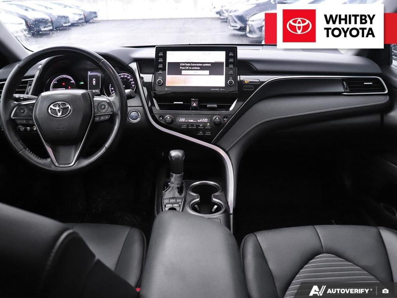 2022 Toyota Camry Hybrid SE 2.5L Photo