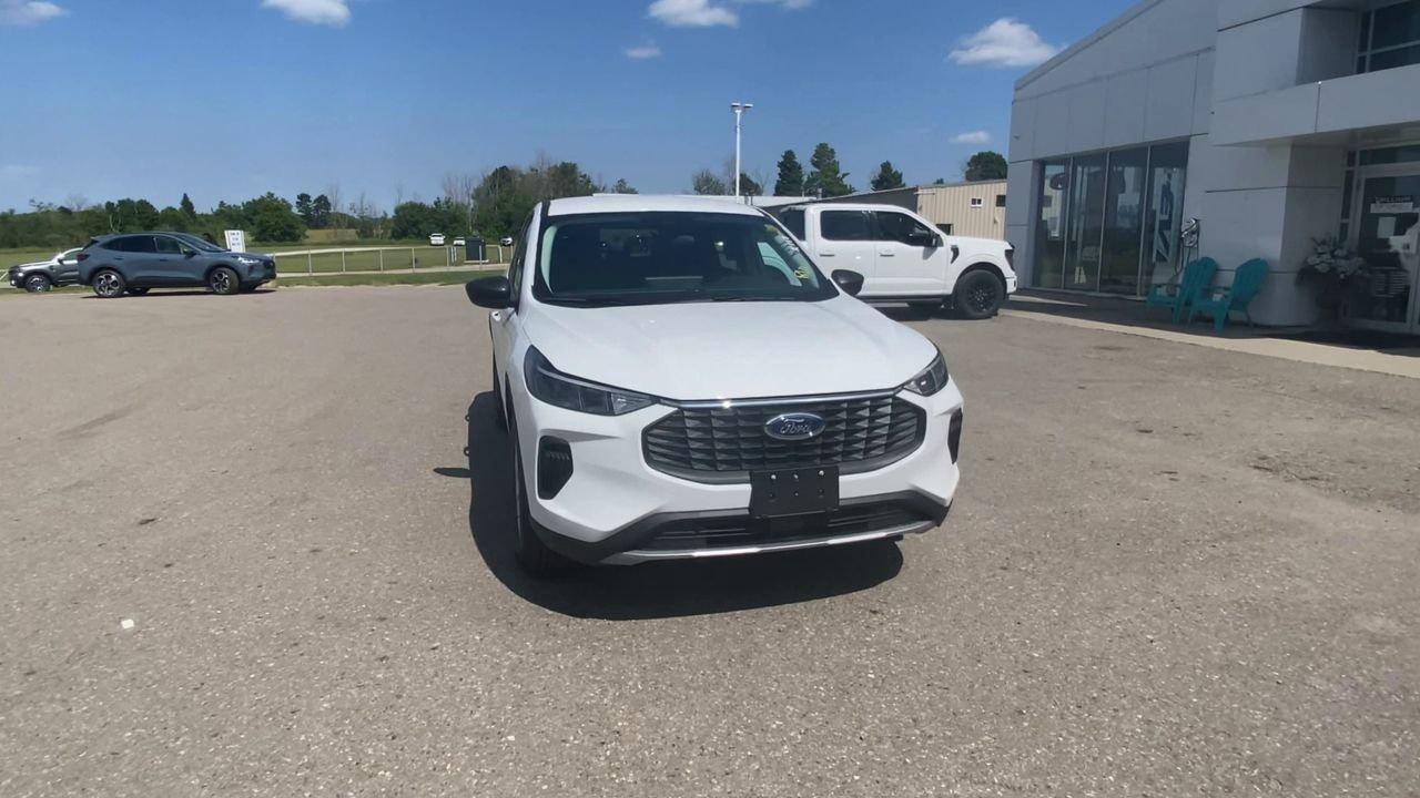 2025 Ford Escape Active Photo2