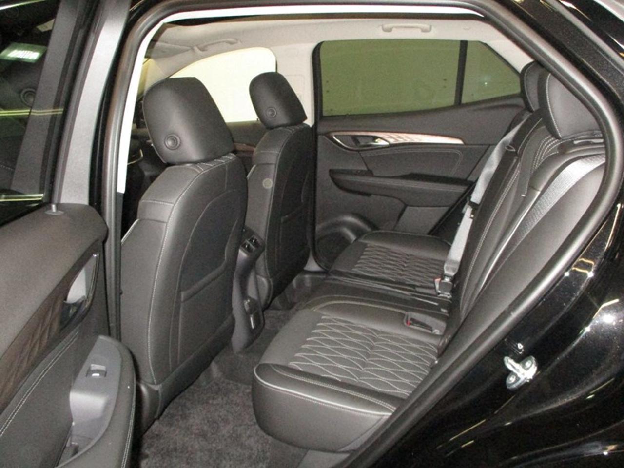 2022 Buick Envision AWD Photo