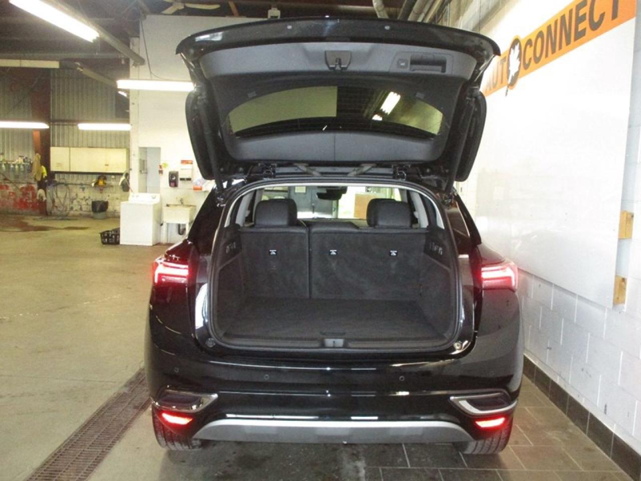 2022 Buick Envision AWD Photo