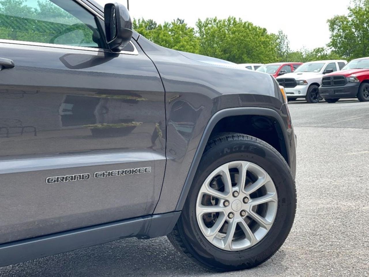 2021 Jeep Grand Cherokee Laredo Photo