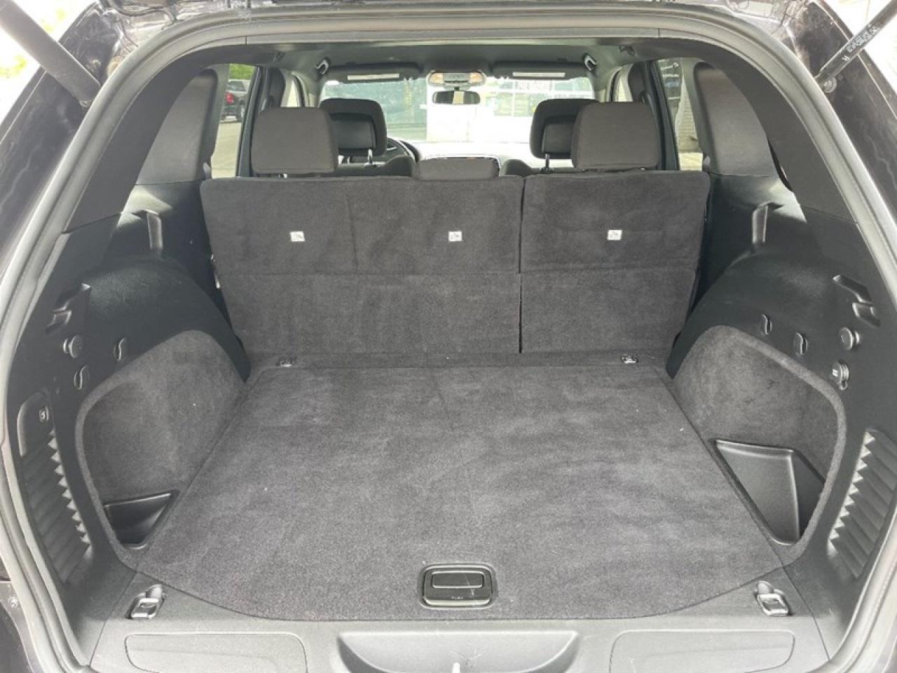 2021 Jeep Grand Cherokee Laredo Photo