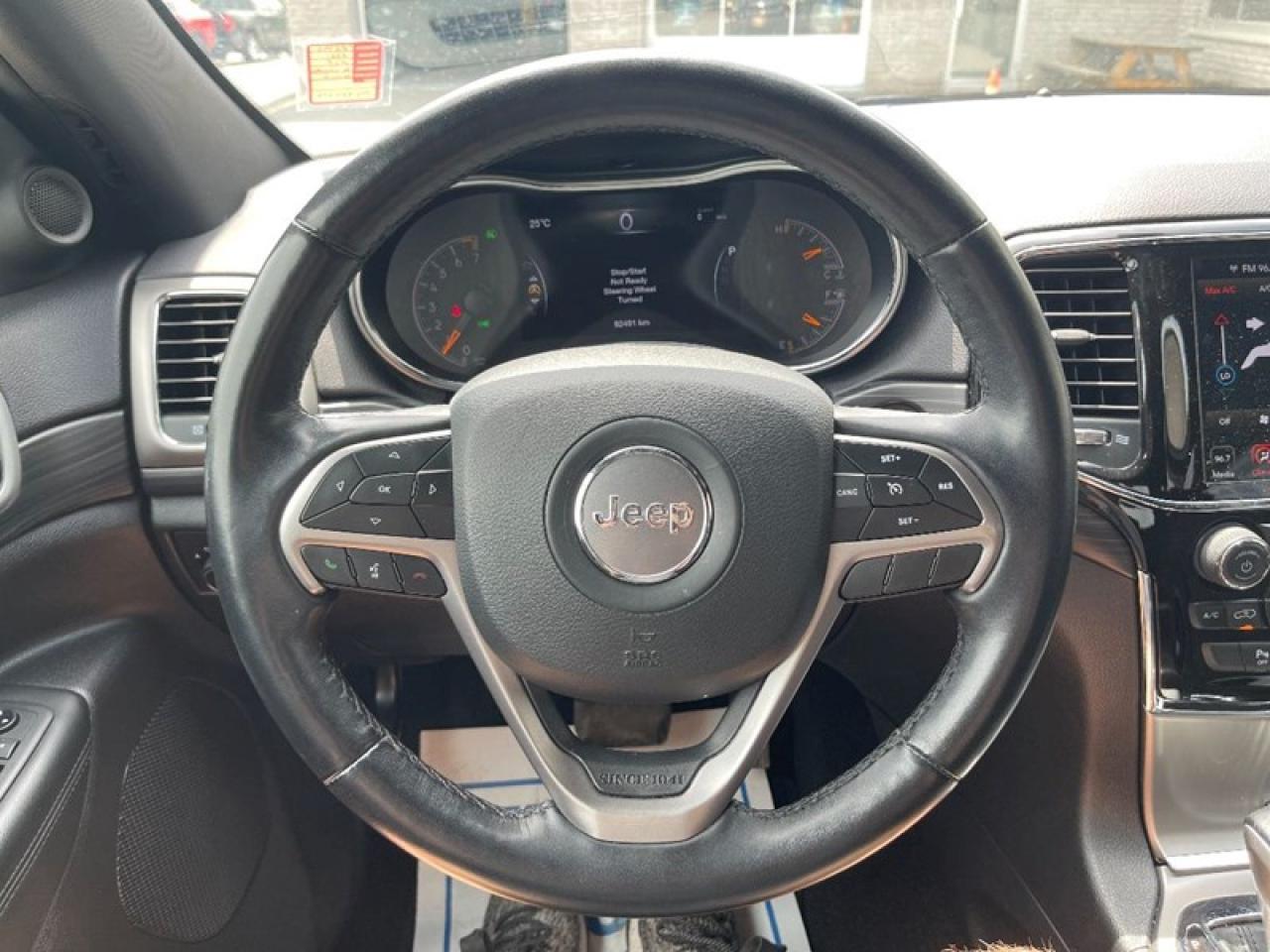 2021 Jeep Grand Cherokee Laredo Photo