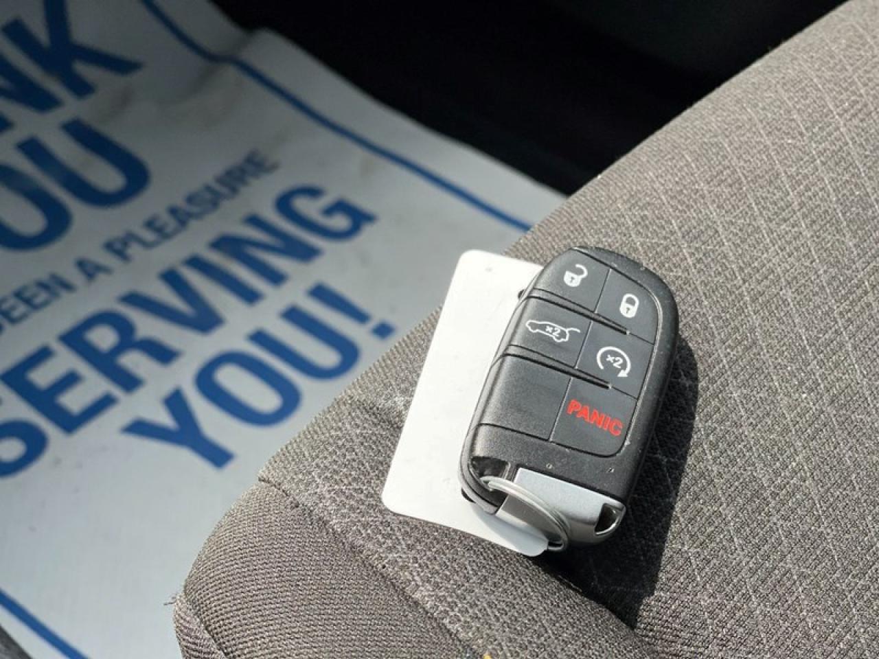 2021 Jeep Grand Cherokee Laredo Photo