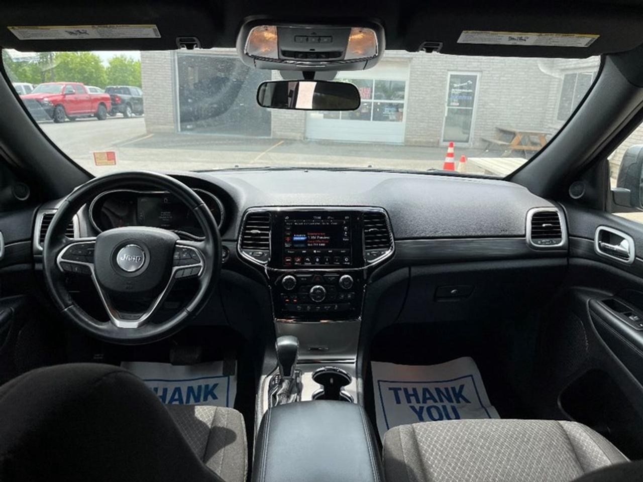 2021 Jeep Grand Cherokee Laredo Photo