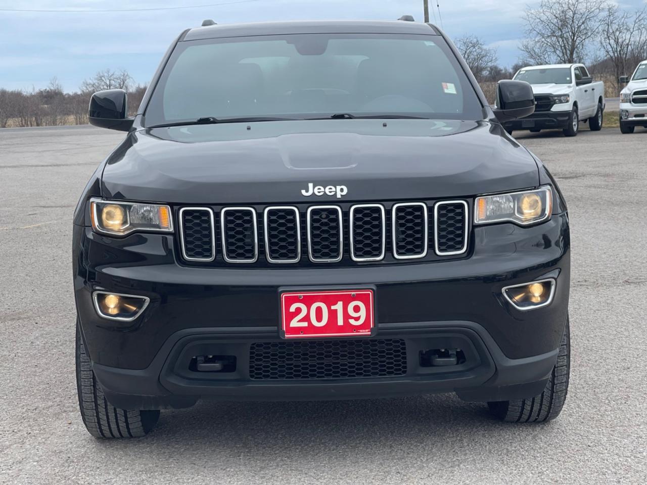 2019 Jeep Grand Cherokee LAREDO  4X4 Photo