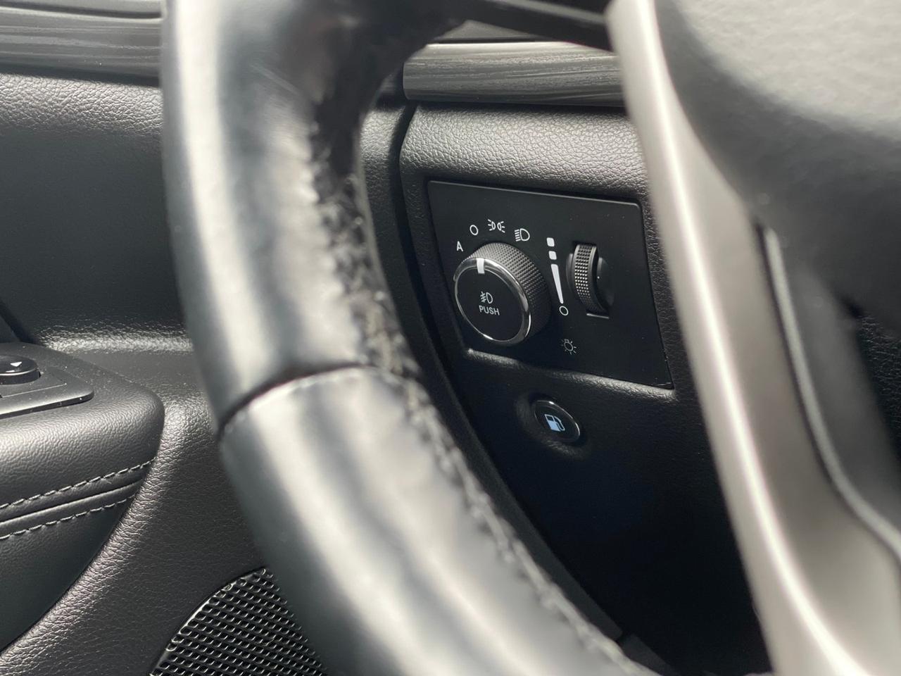2019 Jeep Grand Cherokee LAREDO  4X4 Photo