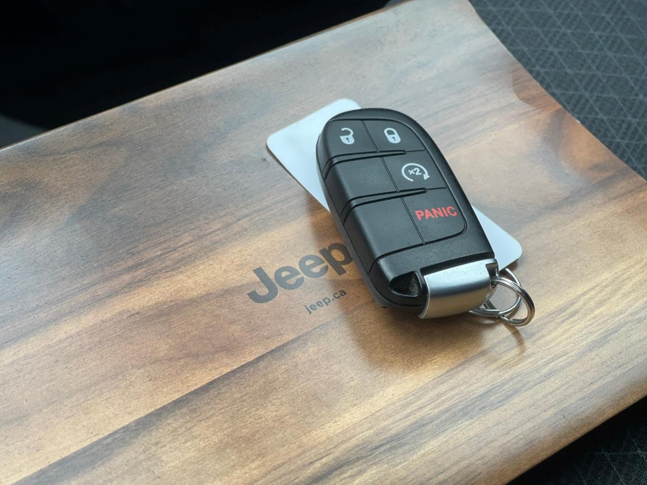 2019 Jeep Grand Cherokee LAREDO  4X4 Photo