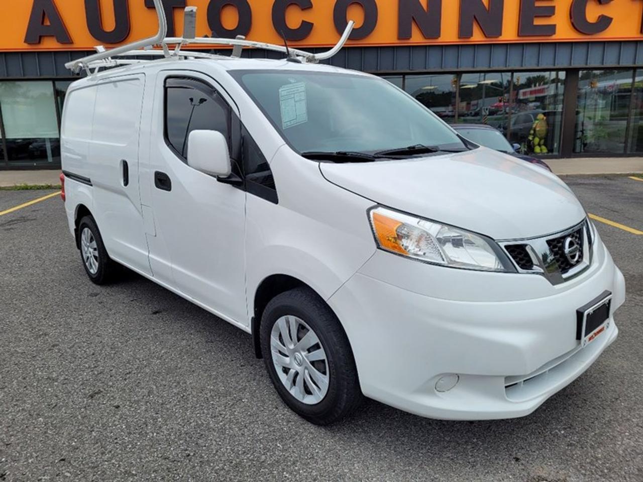 2015 Nissan NV200 SV Photo5