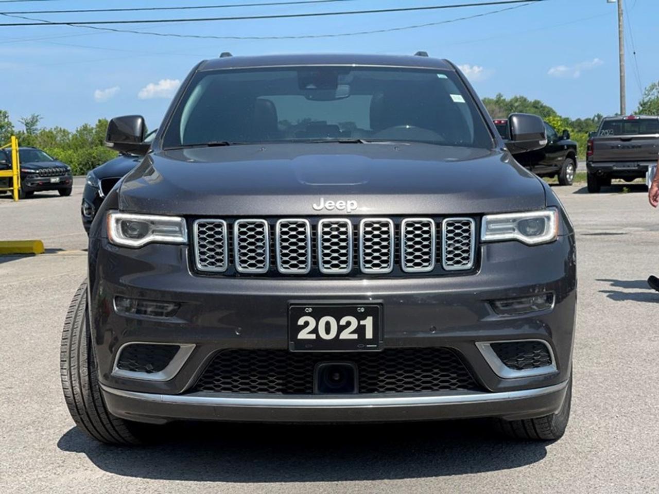 2021 Jeep Grand Cherokee Summit Photo1