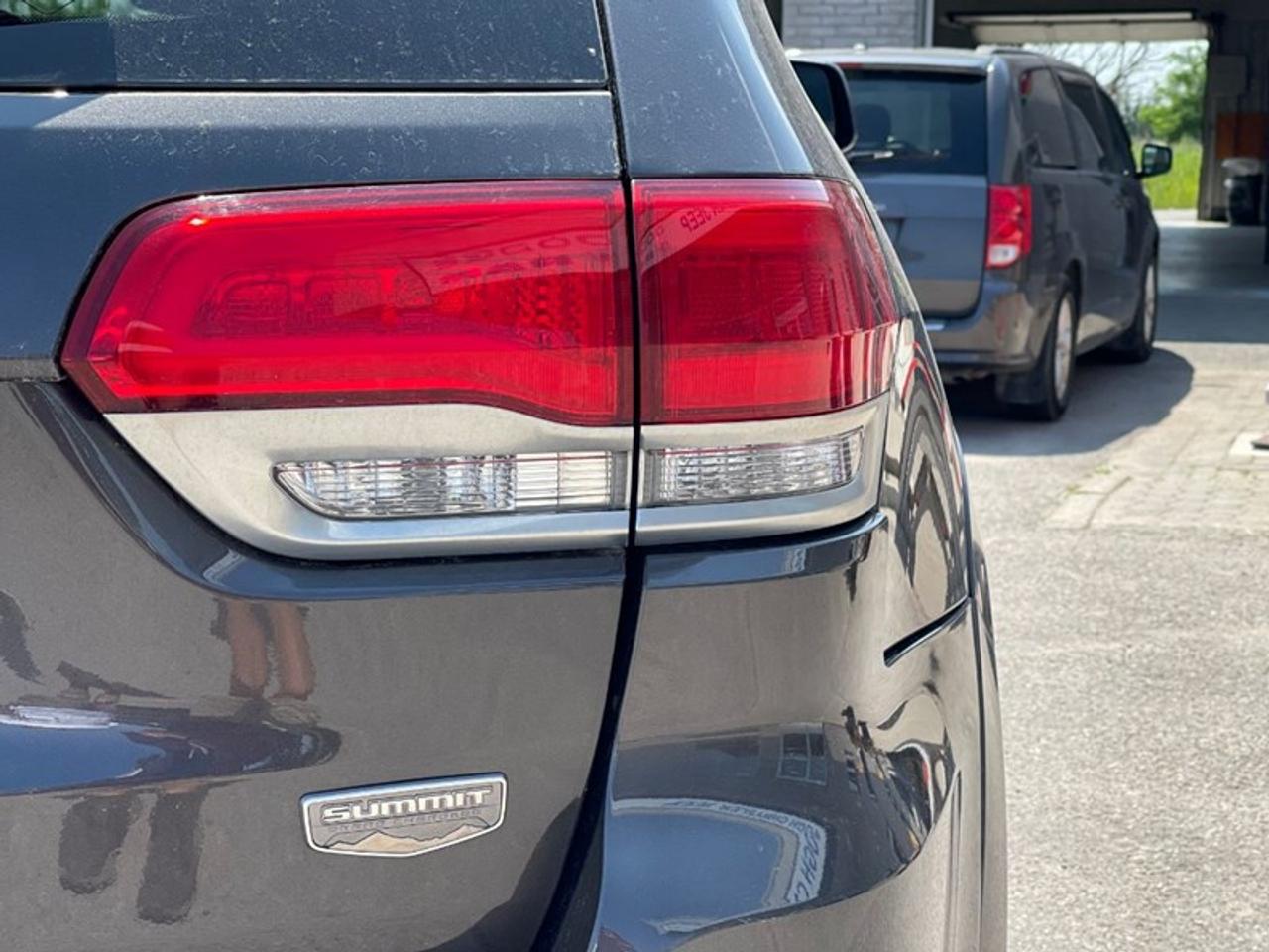2021 Jeep Grand Cherokee Summit Photo