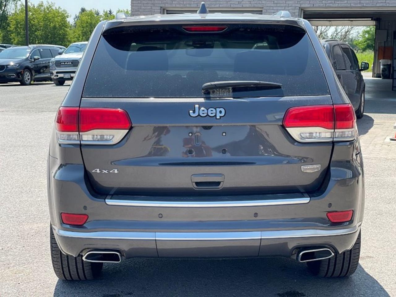 2021 Jeep Grand Cherokee Summit Photo