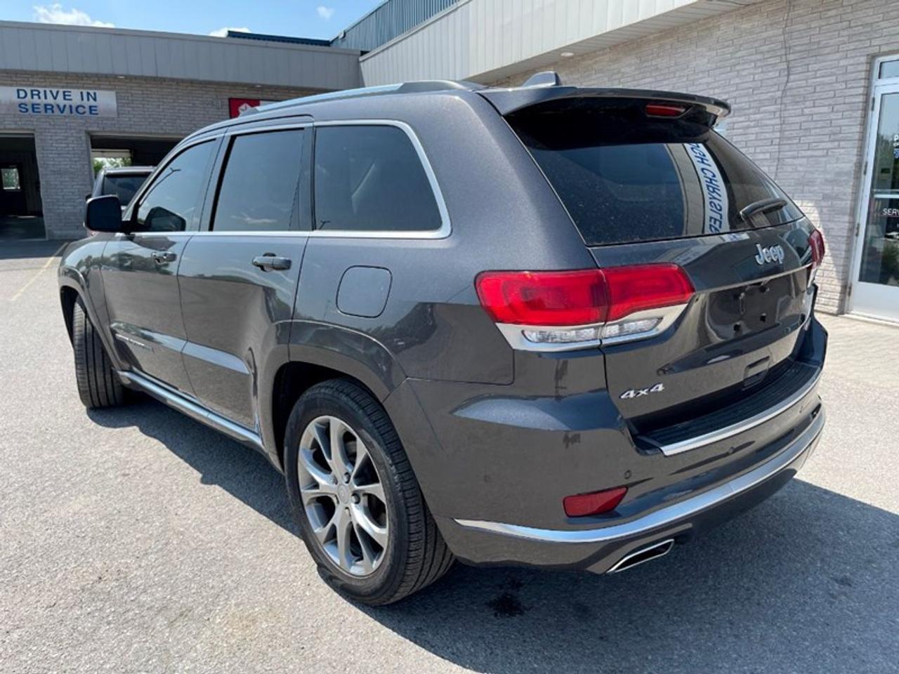 2021 Jeep Grand Cherokee Summit Photo