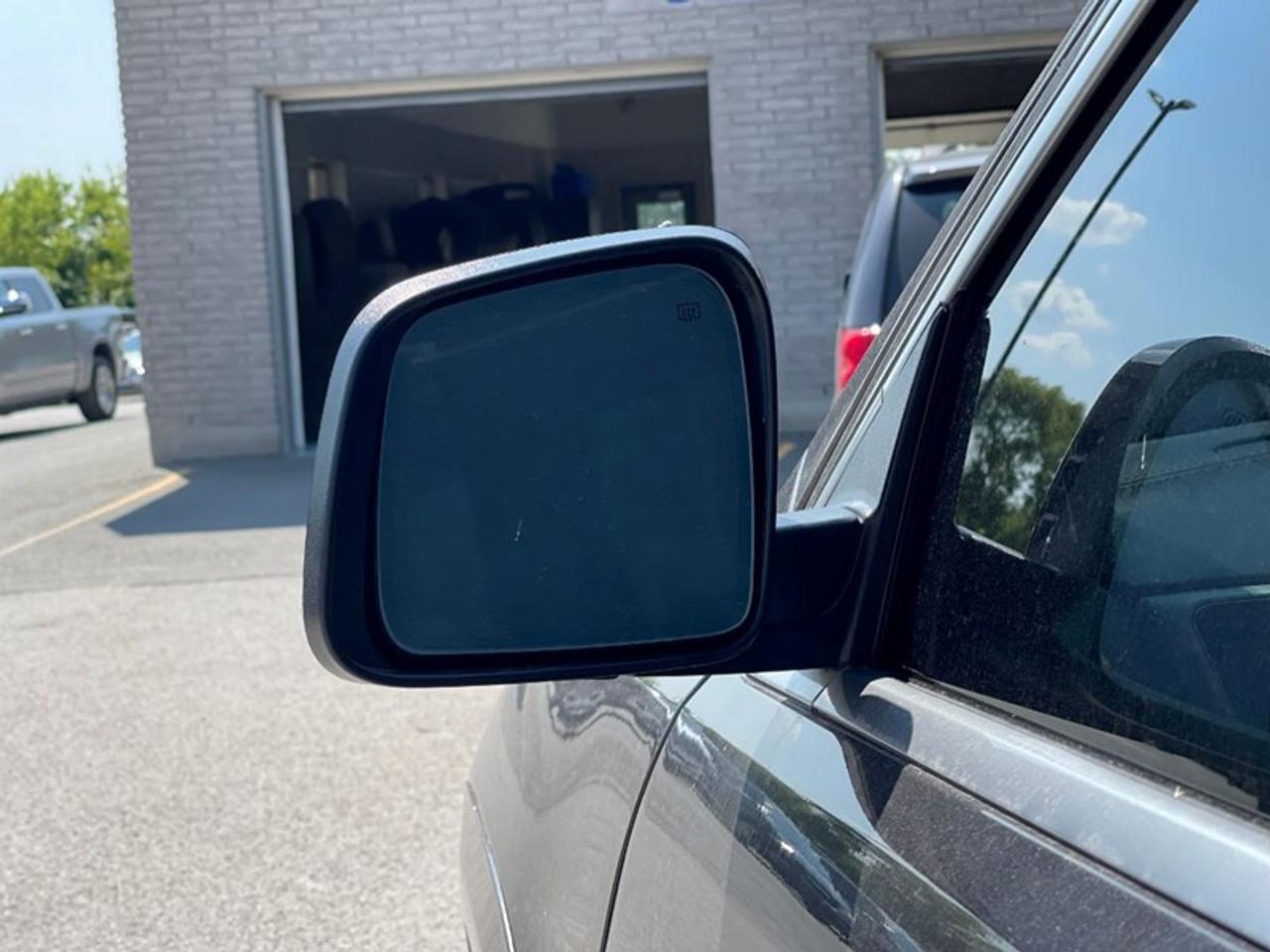 2021 Jeep Grand Cherokee Summit Photo