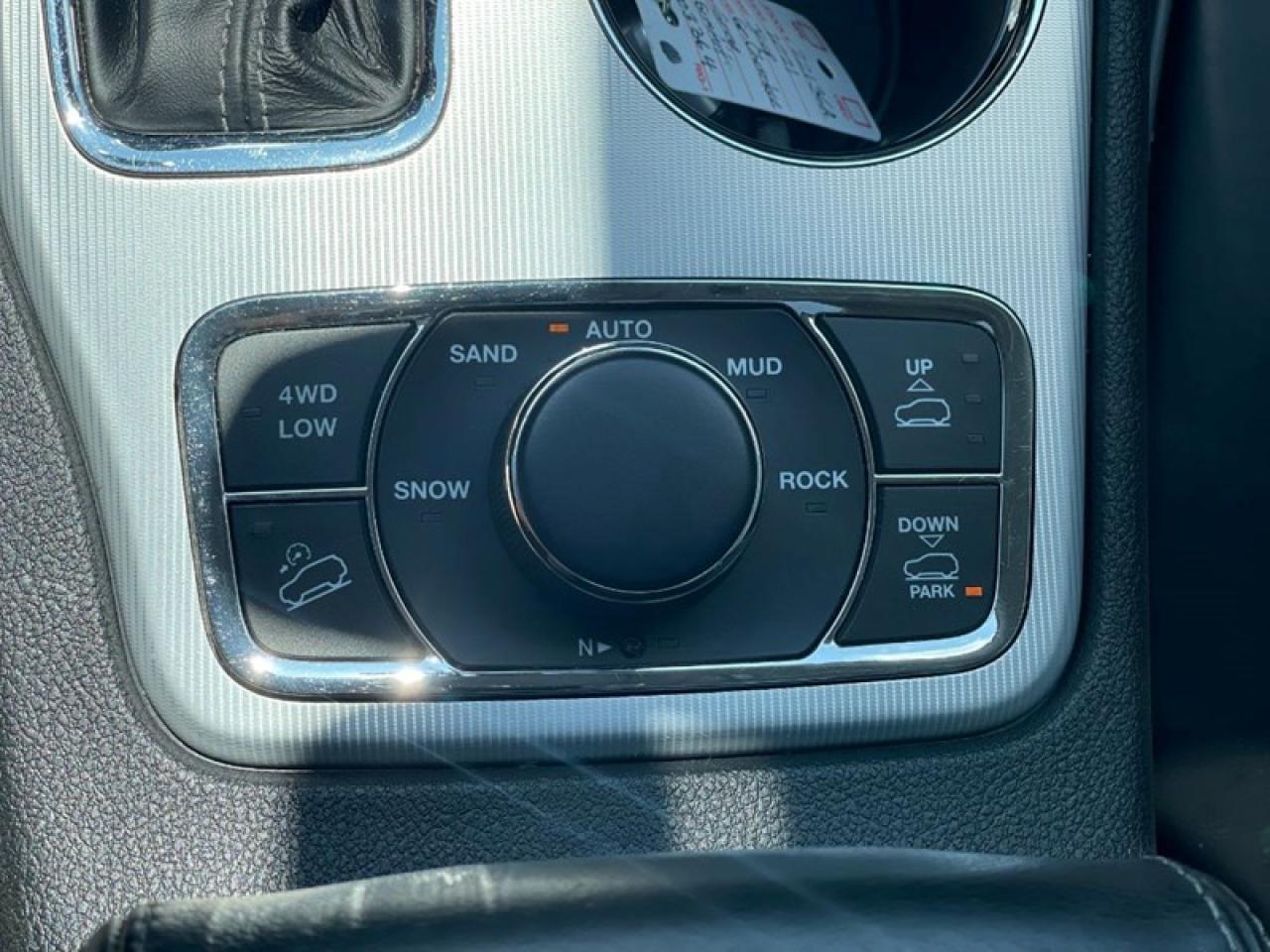 2021 Jeep Grand Cherokee Summit Photo