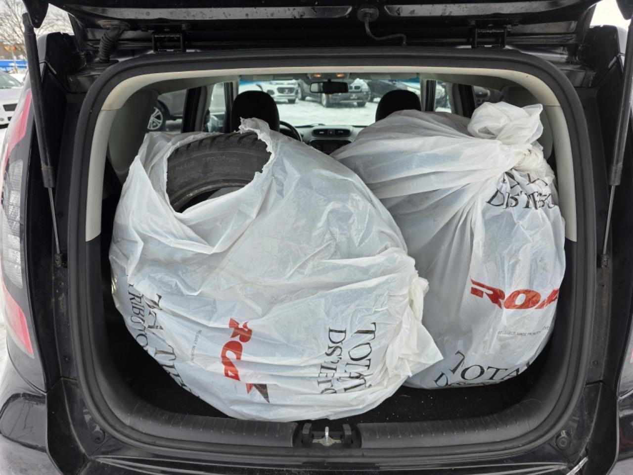 2015 Kia Soul **CERTIFIED** CLEAN CARFAX Photo