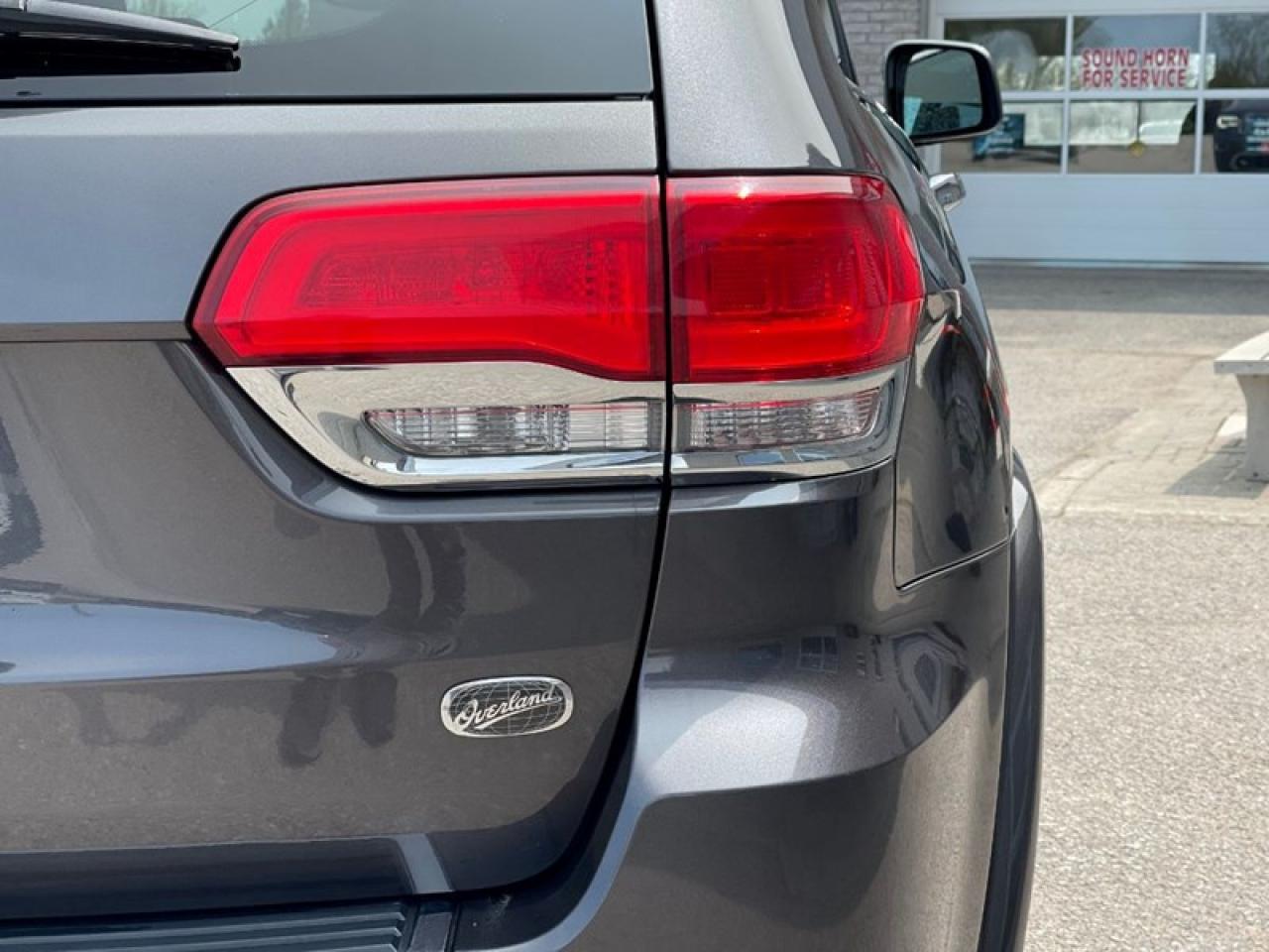 2017 Jeep Grand Cherokee OVERLAND 4X4 Photo