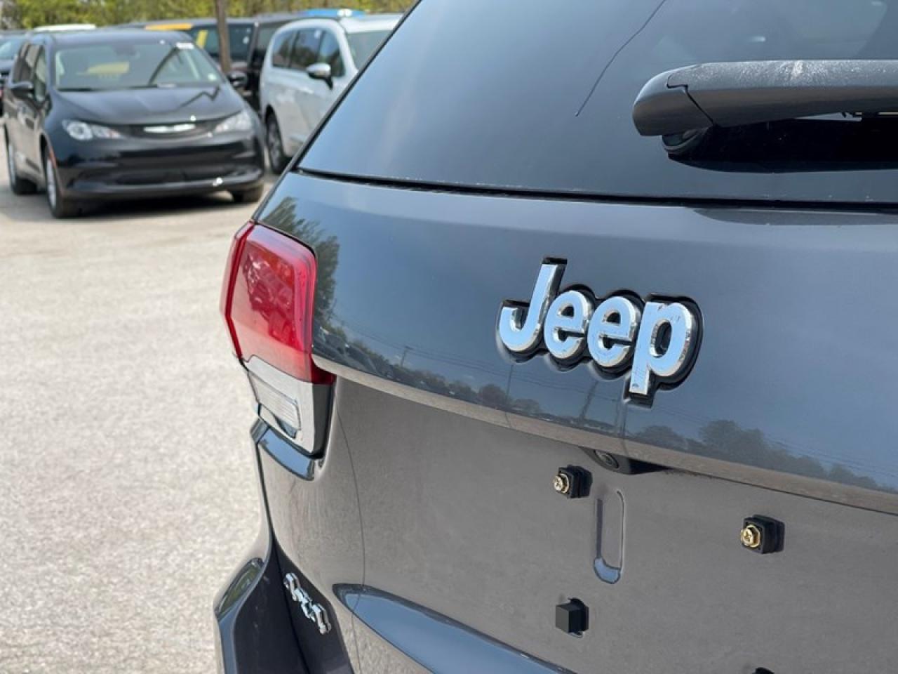 2017 Jeep Grand Cherokee OVERLAND 4X4 Photo