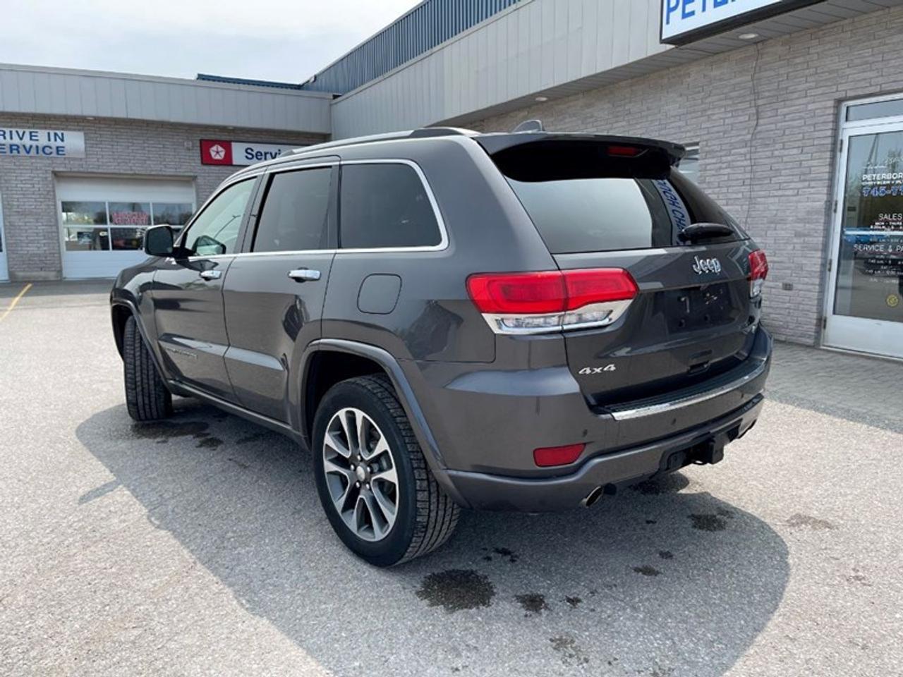 2017 Jeep Grand Cherokee OVERLAND 4X4 Photo