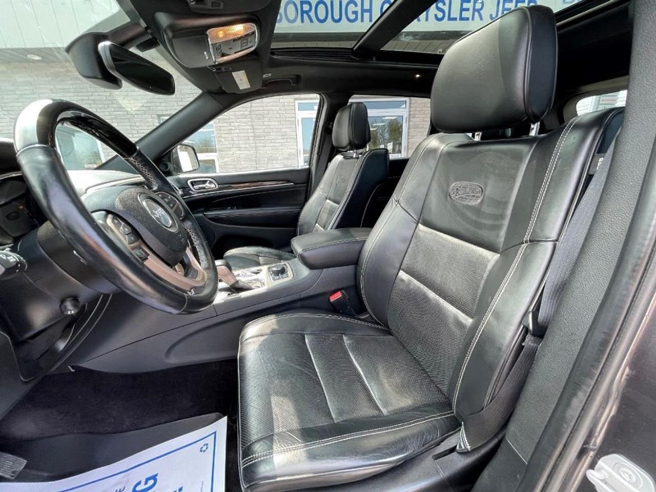 2017 Jeep Grand Cherokee OVERLAND 4X4 Photo