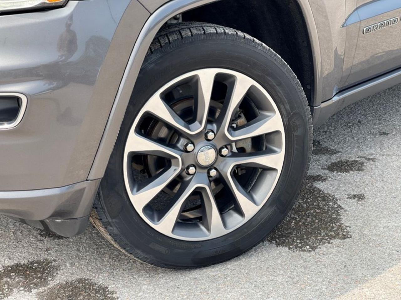 2017 Jeep Grand Cherokee OVERLAND 4X4 Photo