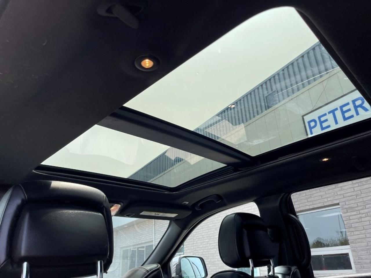 2017 Jeep Grand Cherokee OVERLAND 4X4 Photo