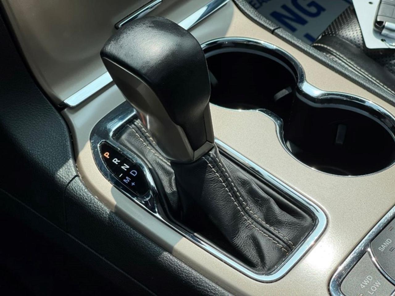 2017 Jeep Grand Cherokee OVERLAND 4X4 Photo