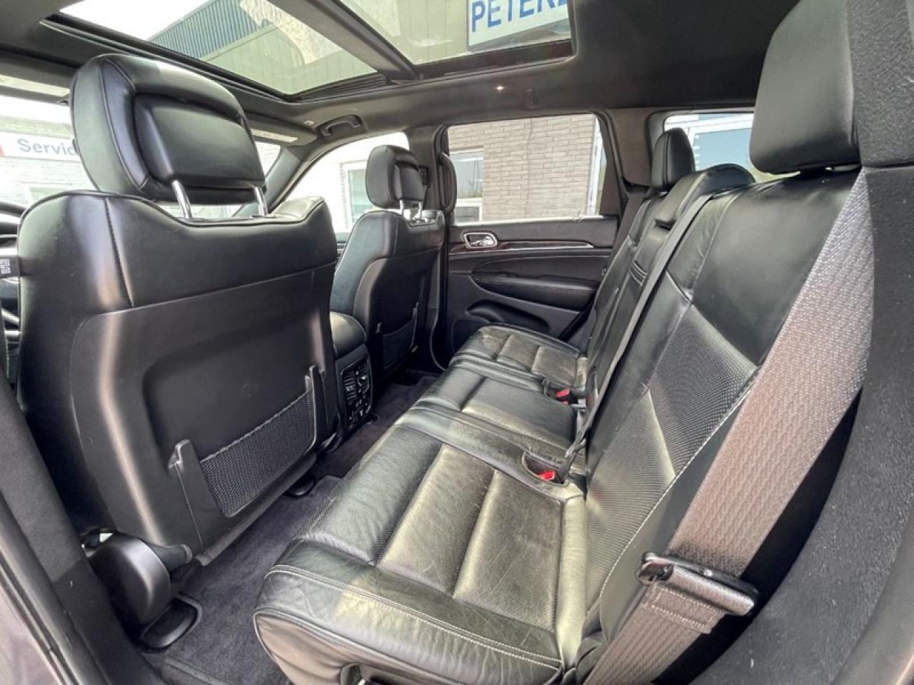 2017 Jeep Grand Cherokee OVERLAND 4X4 Photo