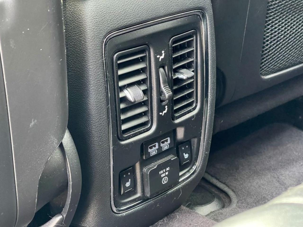 2017 Jeep Grand Cherokee OVERLAND 4X4 Photo