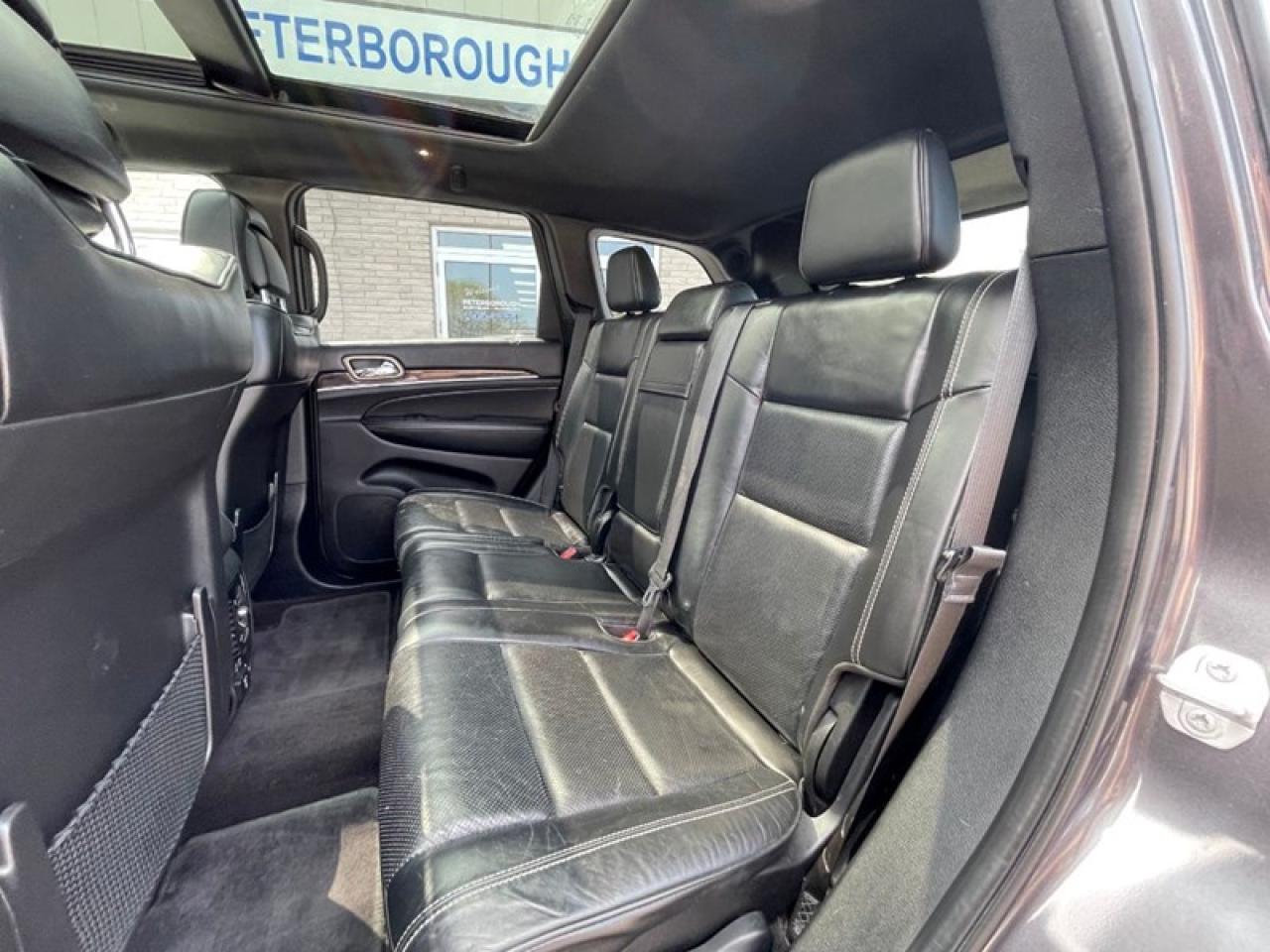 2017 Jeep Grand Cherokee OVERLAND 4X4 Photo