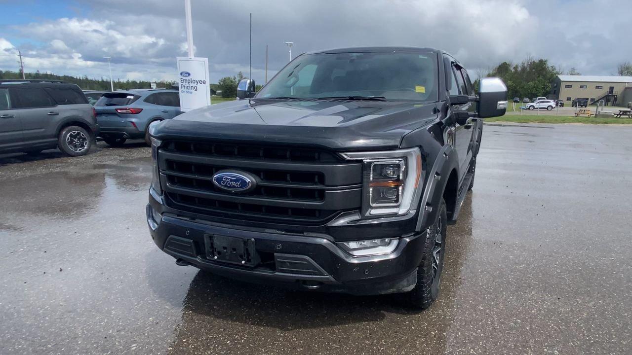 2022 Ford F-150 Lariat Photo2