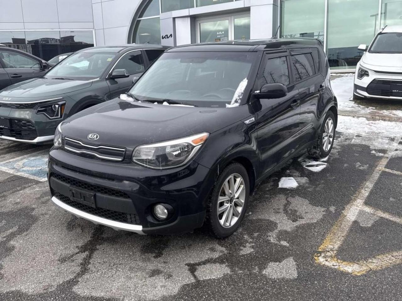 2017 Kia Soul **CERTIFIED** CLEAN CARFAX Photo0