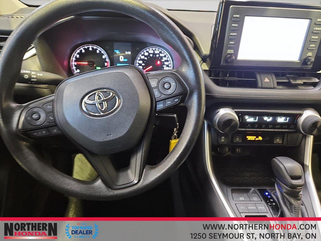 2019 Toyota RAV4 LE FWD Photo