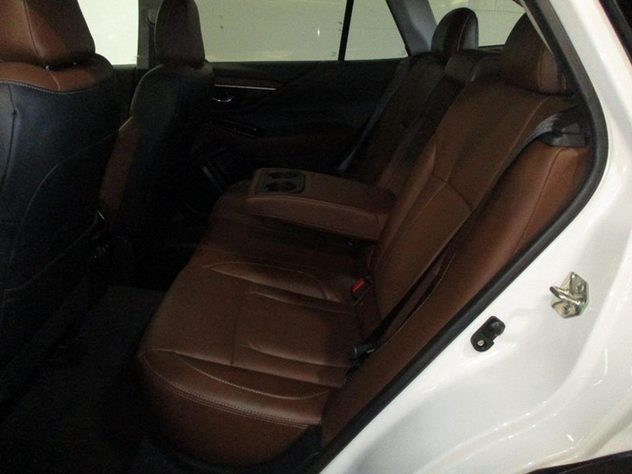 2020 Subaru Outback Premium Photo