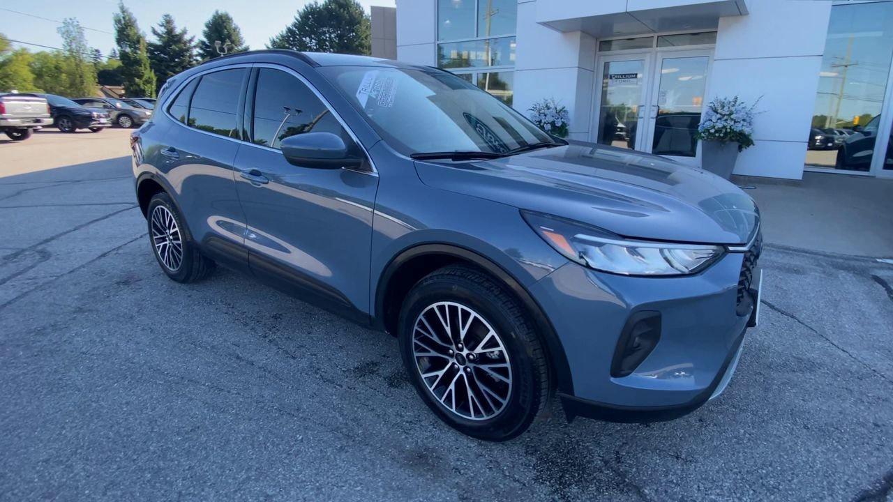 2025 Ford Escape PHEV Photo