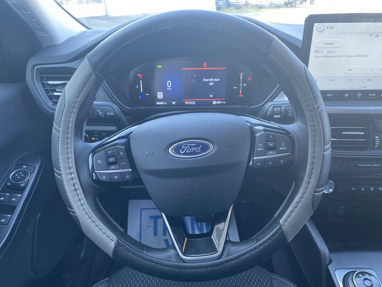 2025 Ford Escape PHEV Photo