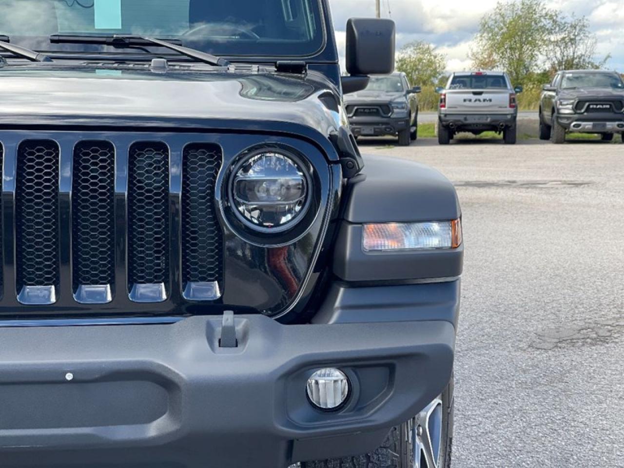 2021 Jeep Wrangler Sport S Photo2