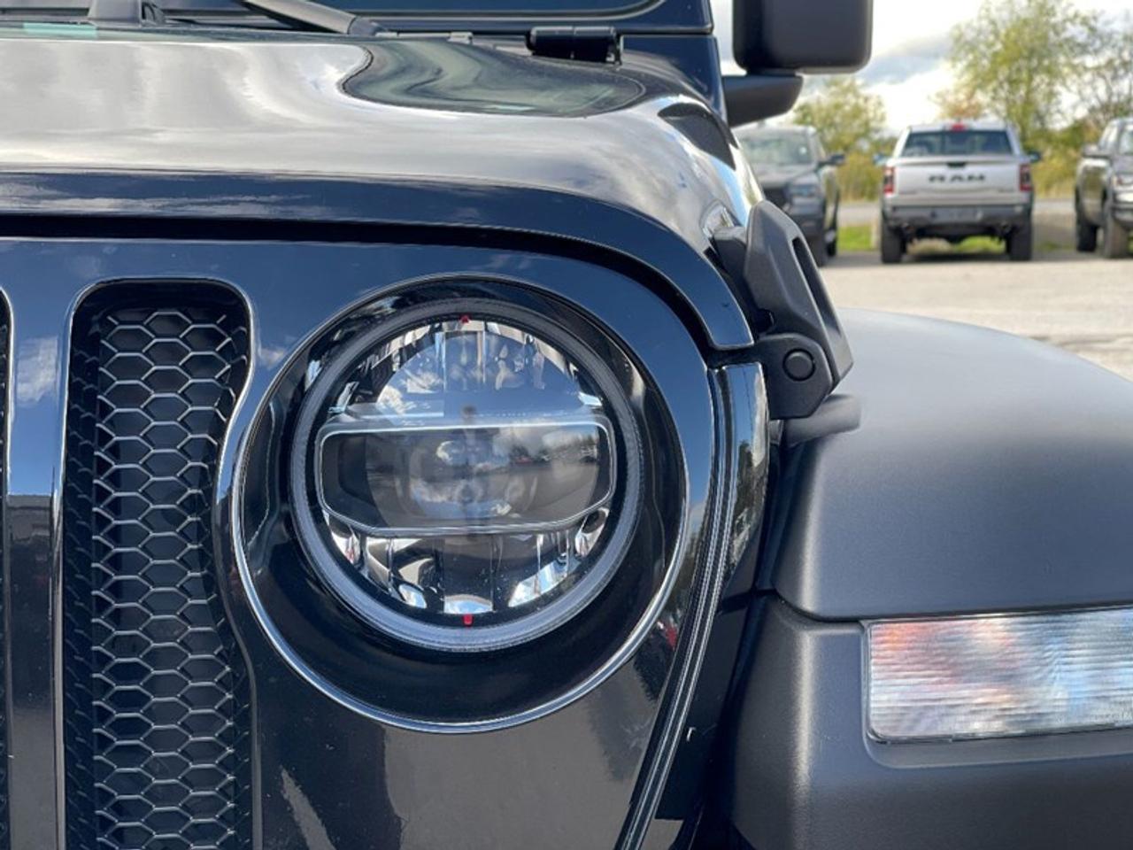 2021 Jeep Wrangler Sport S Photo3