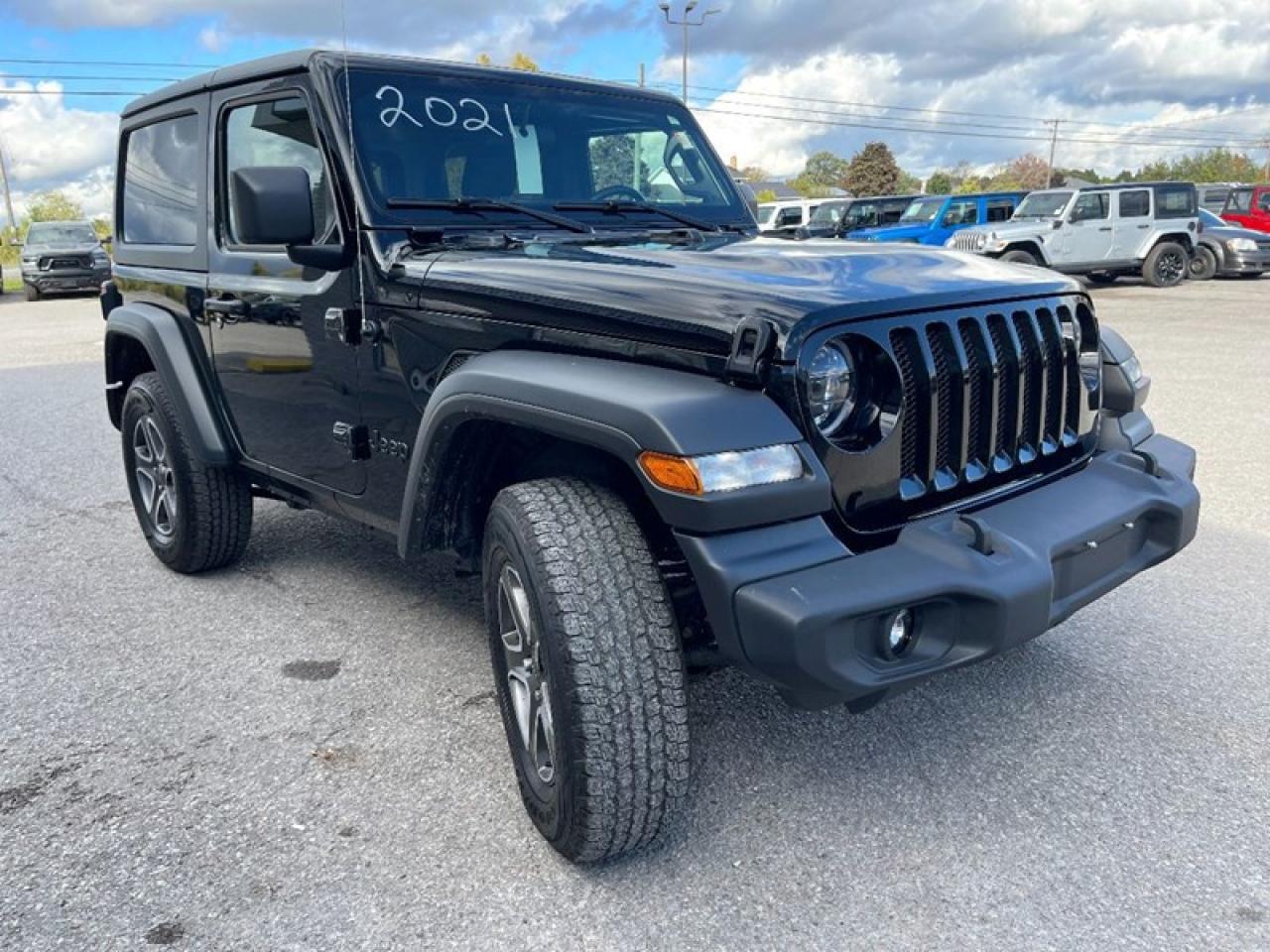 2021 Jeep Wrangler Sport S Photo4