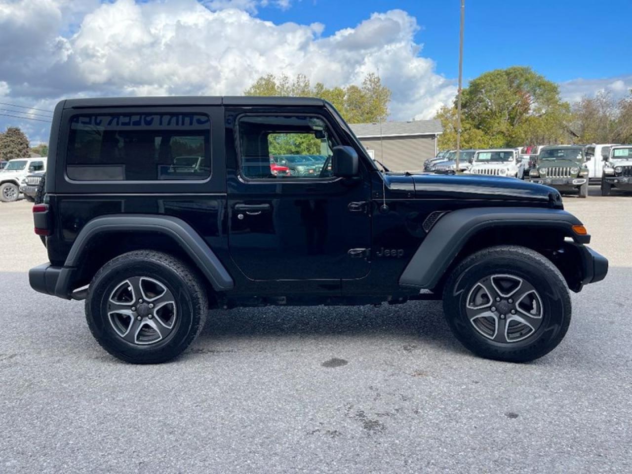 2021 Jeep Wrangler Sport S Photo