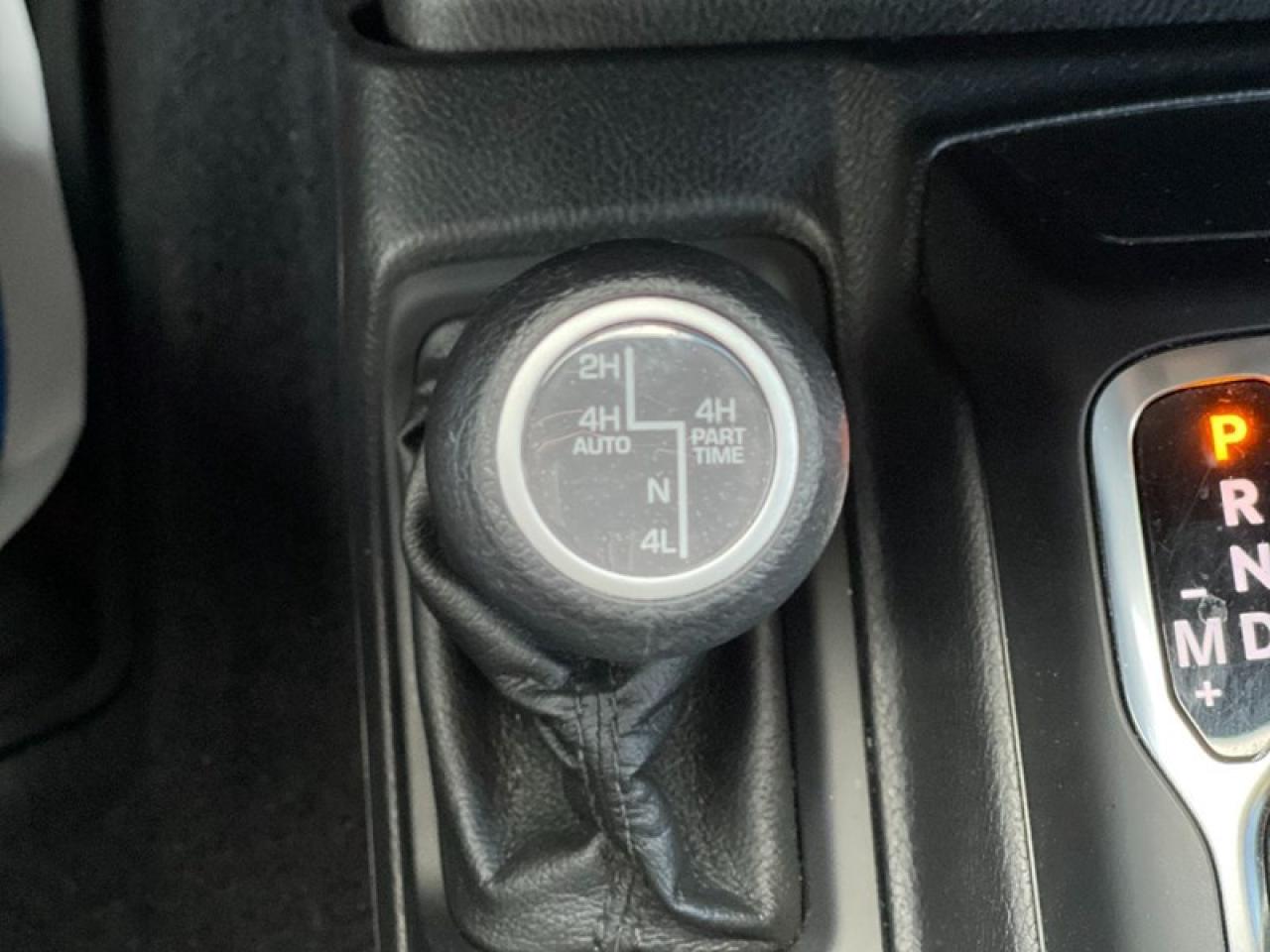 2021 Jeep Wrangler Sport S Photo