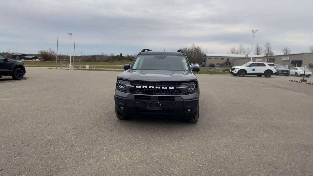 2025 Ford Bronco Sport Outer Banks Photo2