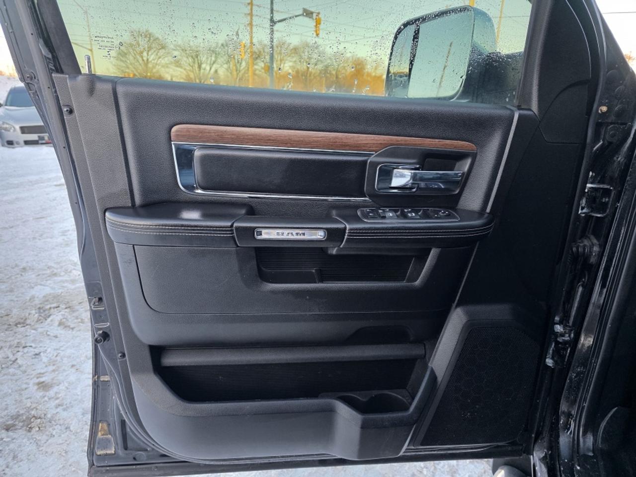 2014 RAM 1500 LARAMIE | LOADED | NAVIGATION | BACK-UP CAMERA | H Photo