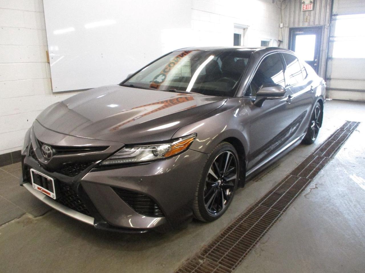2018 Toyota Camry XSE V6 Photo0