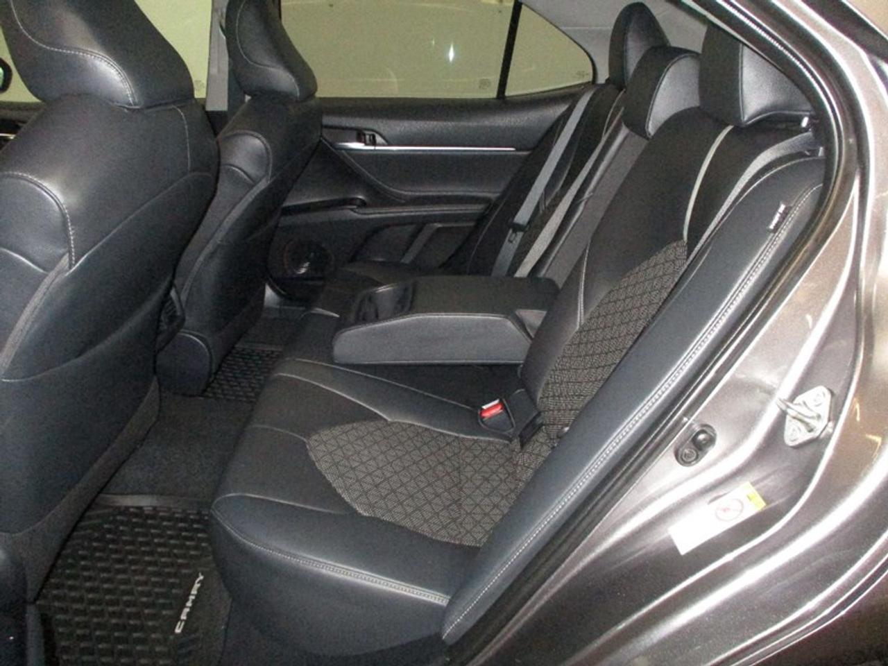 2018 Toyota Camry XSE V6 Photo