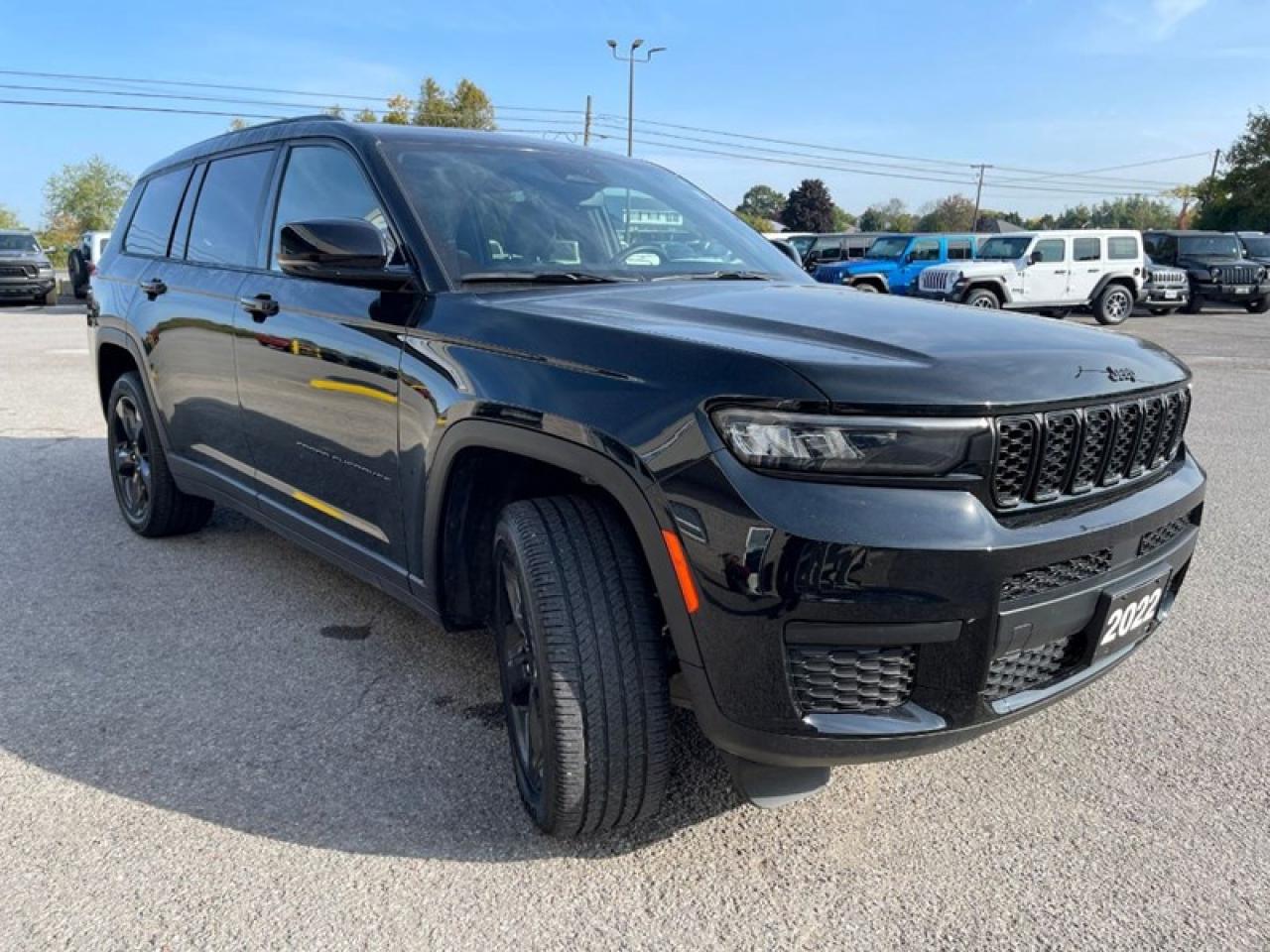 2022 Jeep Grand Cherokee L Laredo  Altitude Photo