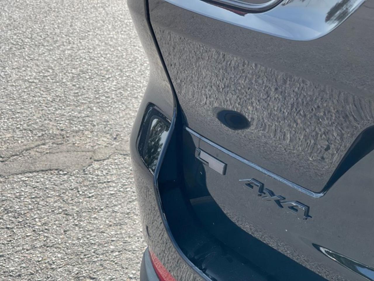 2022 Jeep Grand Cherokee L Laredo  Altitude Photo