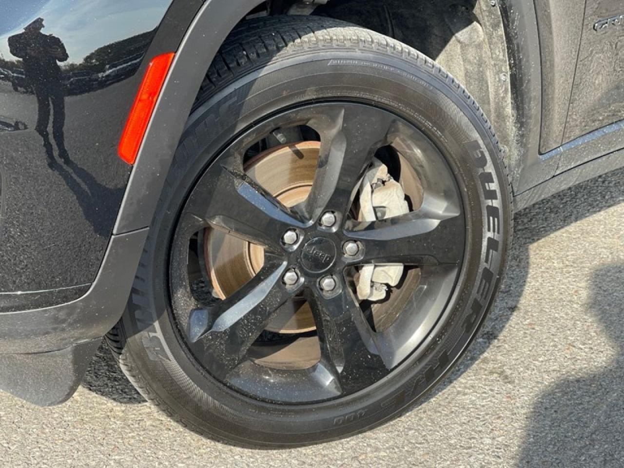 2022 Jeep Grand Cherokee L Laredo  Altitude Photo