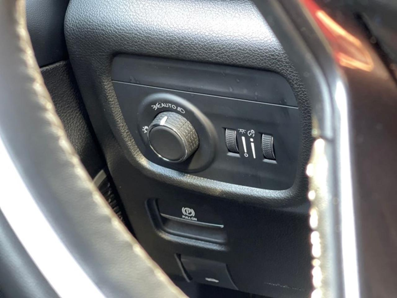 2022 Jeep Grand Cherokee L Laredo  Altitude Photo